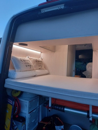 Motorhome Home Rolling Equipamiento Sobre Furgon.