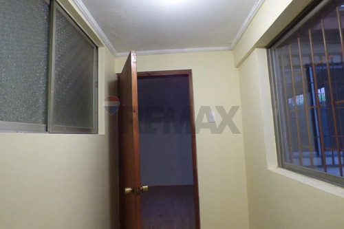 Arriendo Amplia Casa Ñuñoa 6d4b