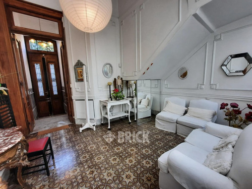 Ph S/exp En Conde Al 400 - Frente 179 M2 Entrada Indep Espect Patio C/parr 3 Suites