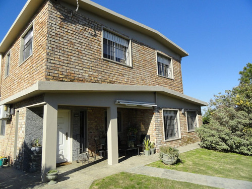 Imagen 2 de 13 de Venta Campo 4 Hás. Manga 3 Casas Piscina Climatizada