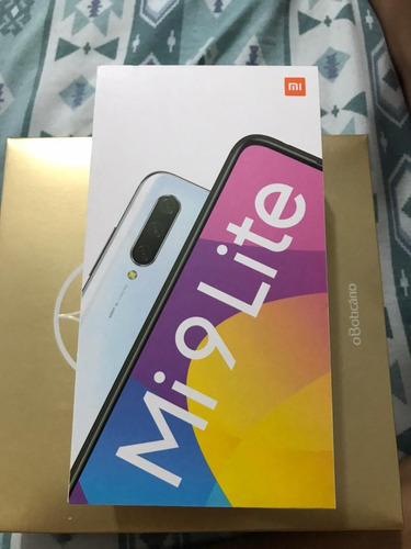 Celular Xiaomi Mi 9 Lite ( Semi Novo) 64gb Pequena Avaria