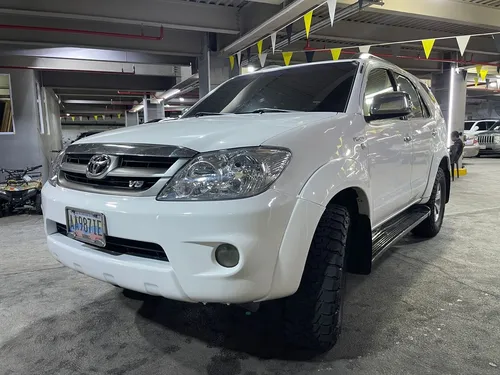 Toyota Fortuner 2008