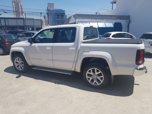Imagem 8 de 15 de Volkswagen Amarok 3.0 Highline Cab. Dupla V6 4x4 Aut. 4p
