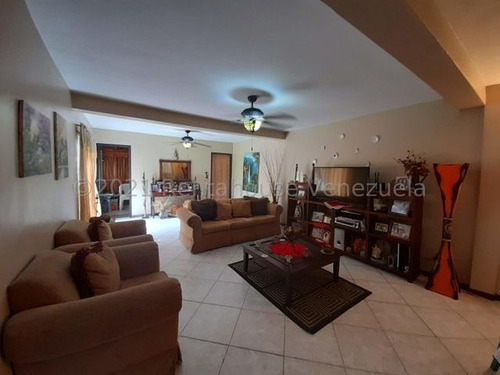 Imagen 5 de 21 de Casa En Venta Parque Mirador Valencia Carabobo 22-8356 Gerardo Guillen Rent-a-house