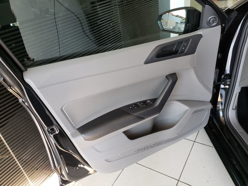 Imagem 8 de 13 de Volkswagen Polo Hatch 1.6 4p Msi Flex