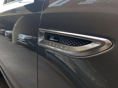 Jaguar E-pace R-dynamic