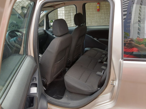 Fiat Idea 1.6 Essence Imotion 2015