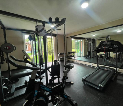 Venta De Casa En Fraccionamiento San Carlos En Metepec