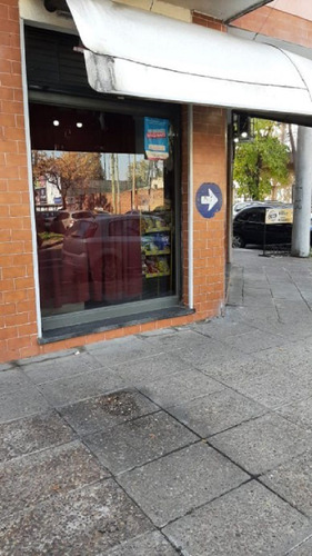Imagen 3 de 3 de Local Comercial A La Venta - Moron Centro