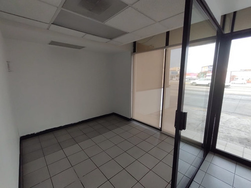 Oficinas En Renta En Veracruz Sobre Boulevard Ruiz Cortines Boca Del Río, Ver.