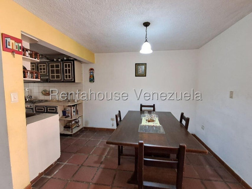 ¡descubre El Hogar De Tus Sueños En Cabudare! Imagina Vivir En Una Hermosa Casa De 2 Plantas, Situada En Un Urbanismo Tranquilo Y Seguro, Donde La Naturaleza Te Abraza Cada Día. Tu Nuevo Hogar Te Espe
