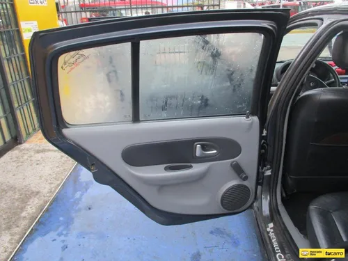 Renault Clio Dynamique 1600cc Mt Aa