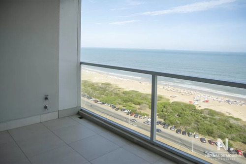 Le Parc Punta Del Este, Torre De Categoría Frente Al Mar. Departamento De 2 Dormitorios En Suite