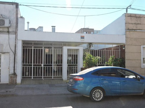 Imagen 2 de 18 de Casa En Venta