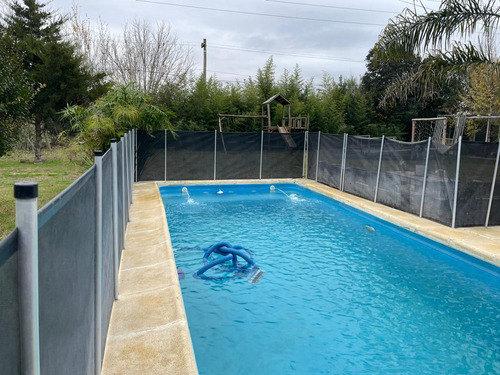 Casa En Venta - 2 Dormitorios 1 Baño - Cochera - 1.750mts2 - Coronel Brandsen