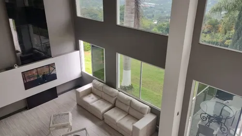 Finca Moderna En Copacabana