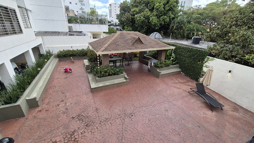 2da Con Terraza En Naco De 3 Habitaciones + Family
