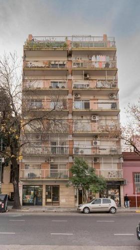 Imagen 19 de 21 de Departamento 3 Ambientes Con Dependencia 4to Piso Al Frente Con Balcon