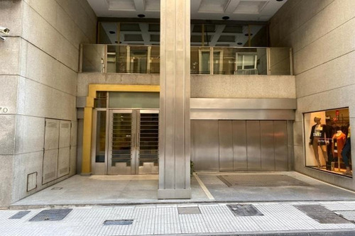Edificio En Buen Estado - Alquiler En Block