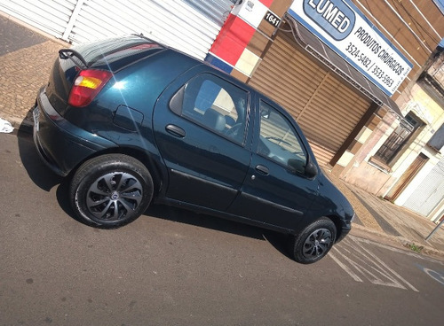 Imagem 1 de 6 de Fiat Palio 2002 1.0 Young Fire 5p