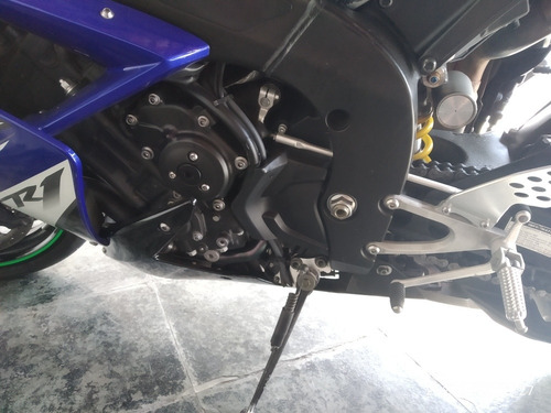 Imagem 5 de 11 de Yamaha Yzf R1