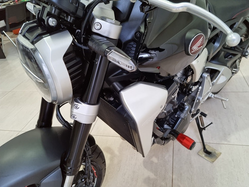 Imagem 12 de 15 de Honda Cb 1000 R