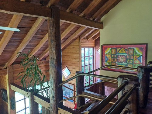 Se Vende Preciosa Casa En Parque Los Canelos