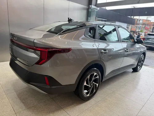 K3 Sedan Version Vibrant Hoy Soat Gratis Mod 2026