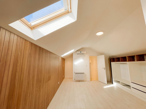 Casa En Venta - 4 Dormitorios 3 Baños - Cochera - 302,40mts2 - Mar Del Plata