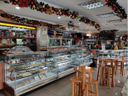 Imagen 1 de 14 de Venta De Fondo De Comercio De Panadería - Pastelería  En San Antonio De Los Altos 