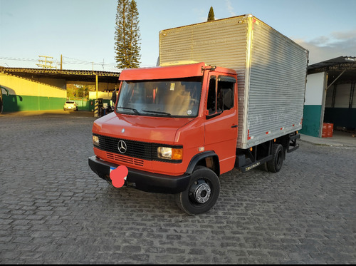 Mercedes Benz 710 710