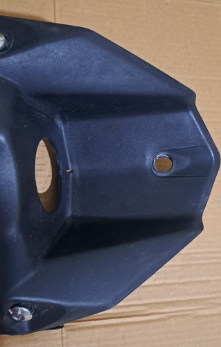 Enbellecedor Plastico Porta Llave Contacto Benelli Tnt 600