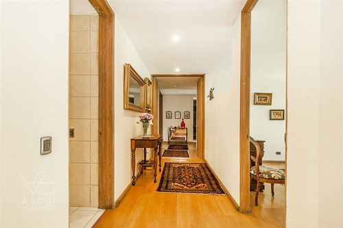 Departamento En Venta De 4 Dorm. En Las Condes