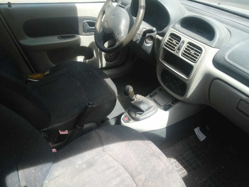 Renault Clio 1.5 Authent. Aa 2003