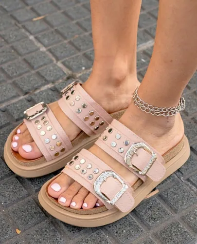 Sandalias Mujer Tachas Hebillas Plataforma Baja Pelegrina