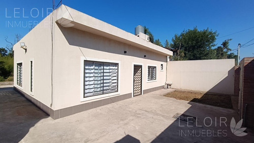 Casa En Venta 3 Amb En Paso Del Rey Moreno