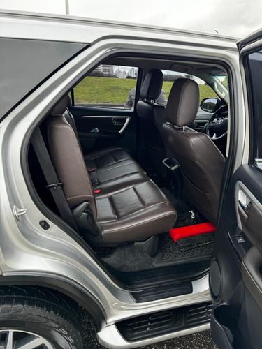 Toyota SW4 2.8 Srx 177cv 4x4 7as At