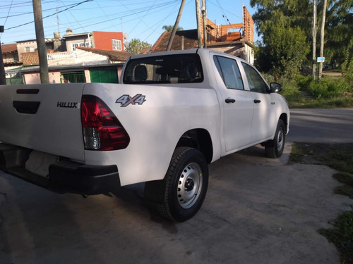 Toyota Hilux 2.4 Cd Dx 150cv 4x4 2020
