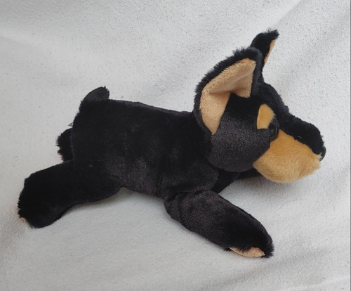 Doberman Negro Aurora Flopsie 30cms Nuevo