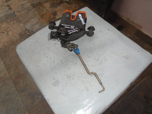 Imagen 2 de 3 de Vendo Cerradura De Tapa Trasera De Skoda Octavia Año 2005
