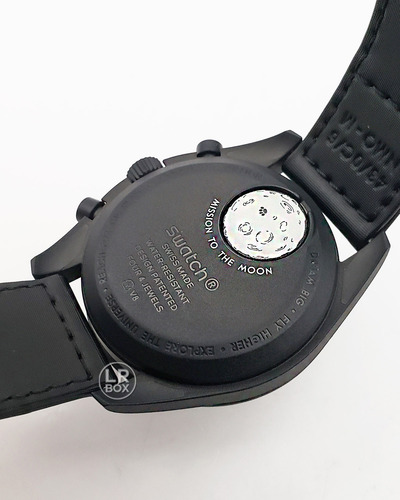 Swatch X Omega Moonswatch Moonphase New Moon Snoopy 2024 (Usado)