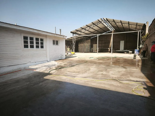Arriendo Bodega  Con Oficinas  520 M2 Uso Industrial
