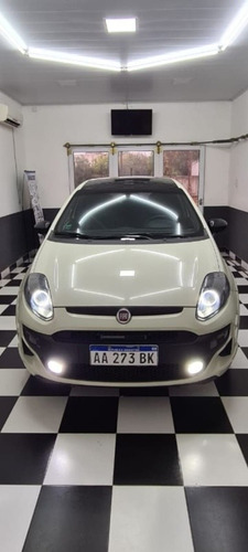 Imagen 2 de 15 de Fiat Punto 2016 1.6 Blackmotion