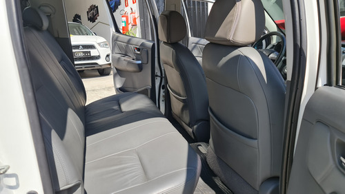 Toyota Hilux 2.7 Srv Cab. Dupla 4x4 Flex Aut. 4p