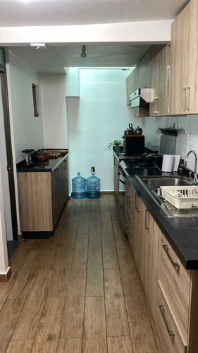 Se Vende Inmueble 8h 3b Altos Club Hípico. (83743)