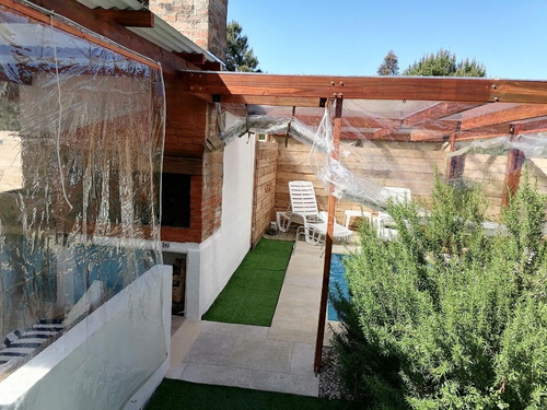 Imagen 3 de 21 de Casa Con Piscina Climatizada Y Techada. Ideal Descanso.