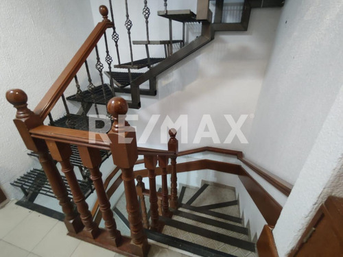 Casa En Venta En Los Reyes Ixtacala