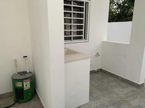 Casa Ubicada En El Residencial Estrella Marina, La Romana