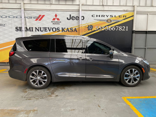 Chrysler Pacifica 2017