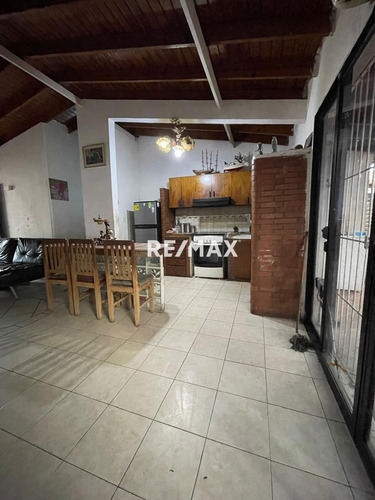 Casa En Las Villas, San Juan, Diaz, Isla De Margarita Cod: 1435